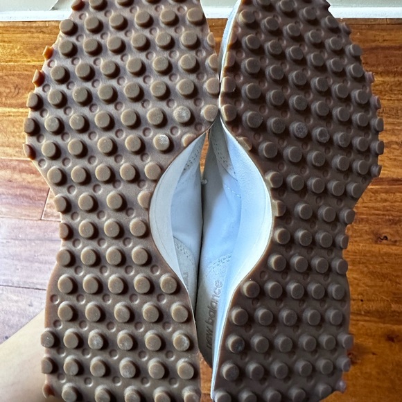 Women's New Balance 327 Sneakers - Picture 2 of 6